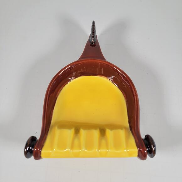 Vintage Yellow and Brown Spur Ashtray with Handle, Mid-Century Modern Farmhouse - Picture 5 of 15